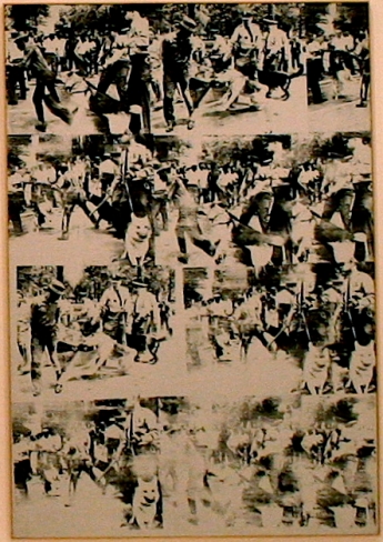 Andy Warhol, Race Riots, 1963, sérigraphie sur toile, Walker Art Center, Minneapolis, copyright © Elventear, some rights reserved, image modifiée. Source : Flickr. Licence : Creative Commons.
